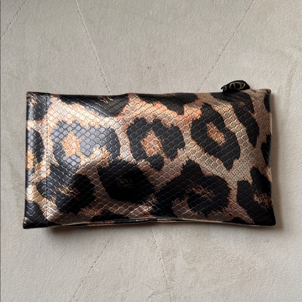 Readers Leopard Print eyeglass, sunglass case